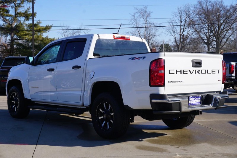 Chevrolet Colorado Vehicle Full-screen Gallery Image 05