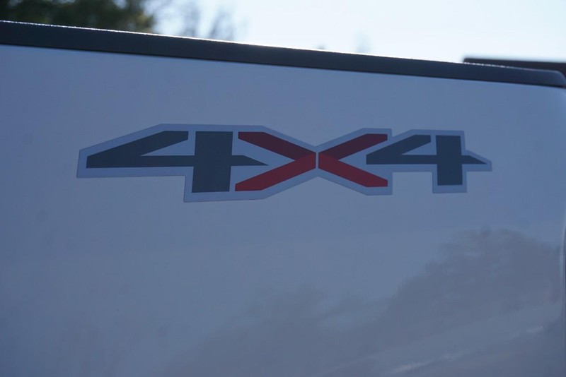 Chevrolet Colorado Vehicle Full-screen Gallery Image 18