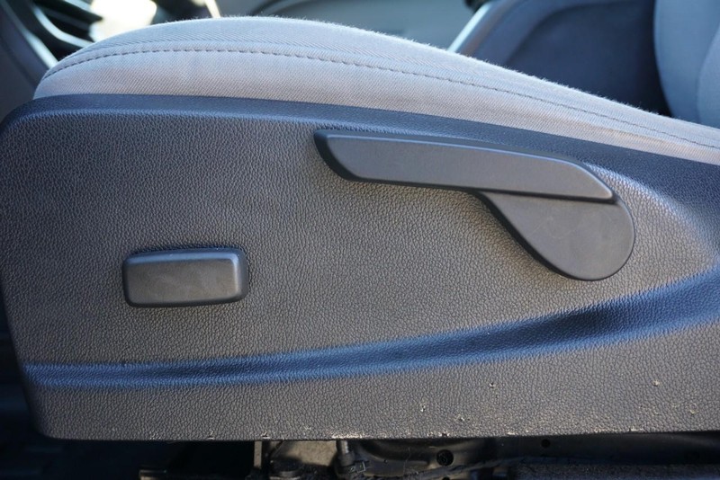 Chevrolet Colorado Vehicle Full-screen Gallery Image 25