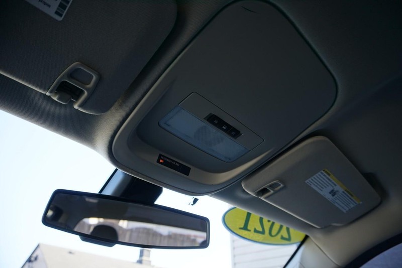 Chevrolet Colorado Vehicle Full-screen Gallery Image 51