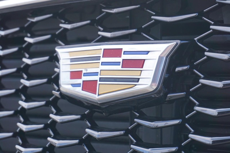 Cadillac XT4 Vehicle Full-screen Gallery Image 11