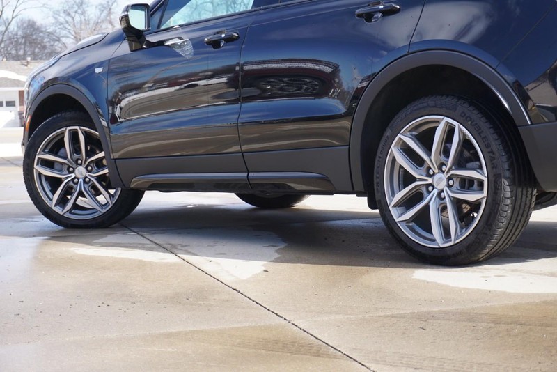Cadillac XT4 Vehicle Full-screen Gallery Image 13