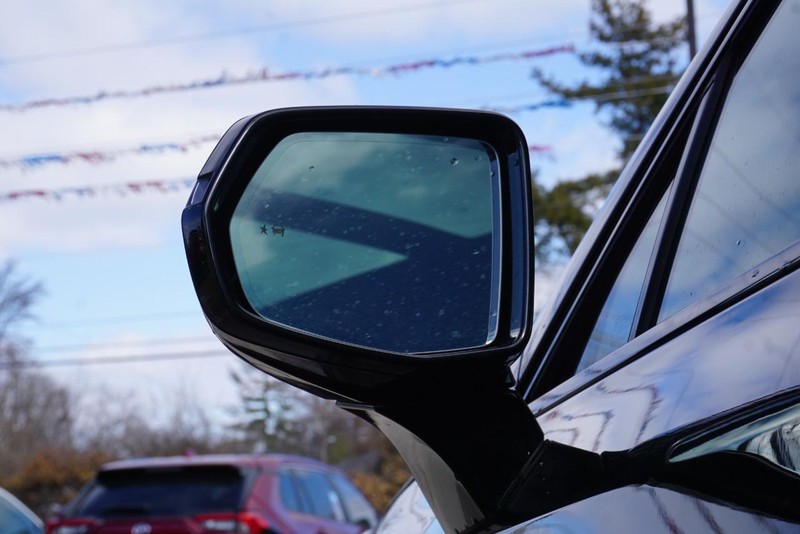 Cadillac XT4 Vehicle Full-screen Gallery Image 15