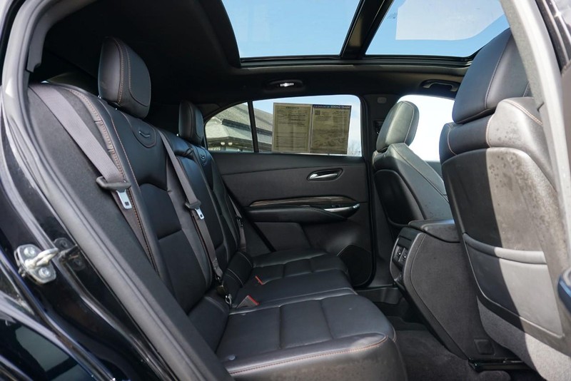 Cadillac XT4 Vehicle Full-screen Gallery Image 27