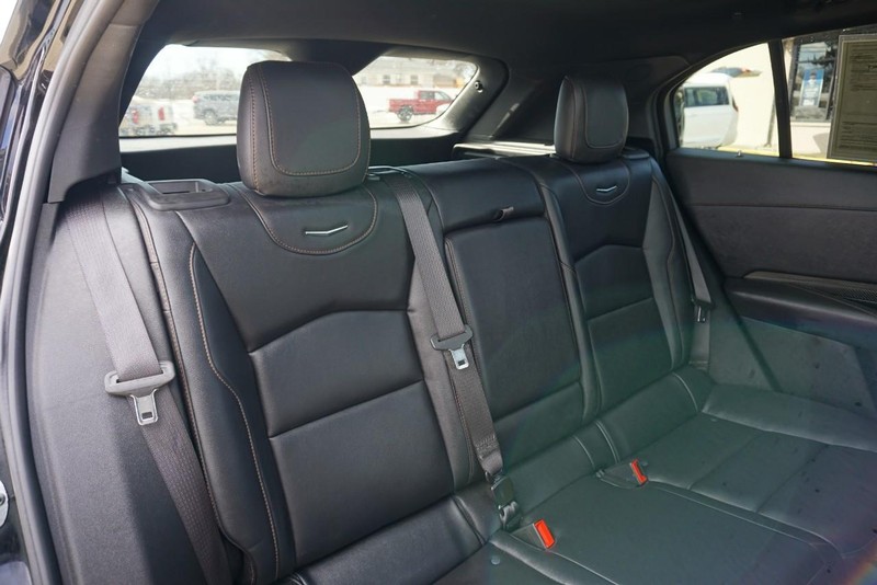 Cadillac XT4 Vehicle Full-screen Gallery Image 28