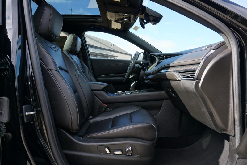 Cadillac XT4 Vehicle Full-screen Gallery Image 29