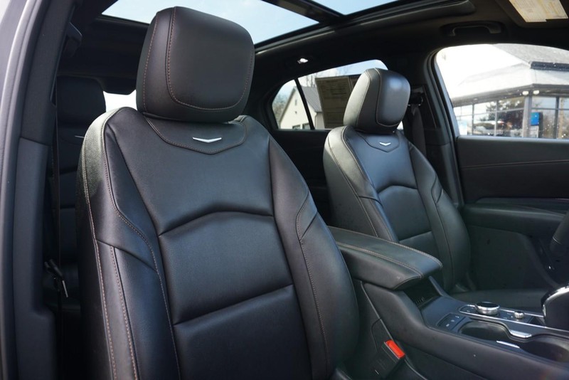 Cadillac XT4 Vehicle Full-screen Gallery Image 31