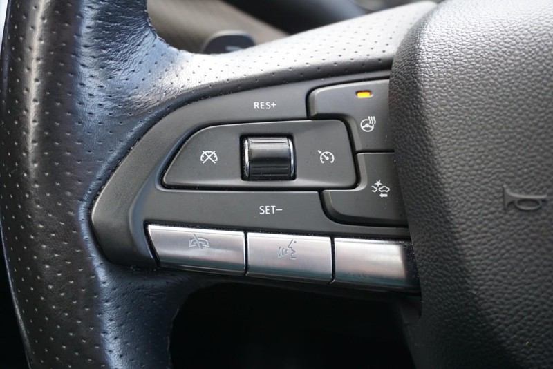 Cadillac XT4 Vehicle Full-screen Gallery Image 38