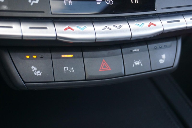 Cadillac XT4 Vehicle Full-screen Gallery Image 44