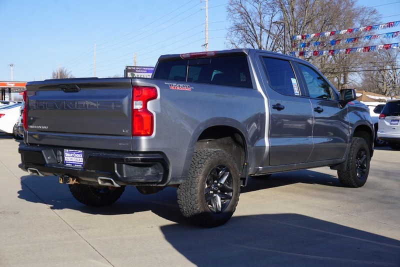 Chevrolet Silverado 1500 Vehicle Full-screen Gallery Image 03