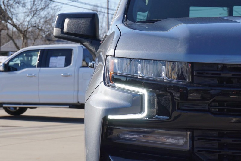 Chevrolet Silverado 1500 Vehicle Full-screen Gallery Image 09