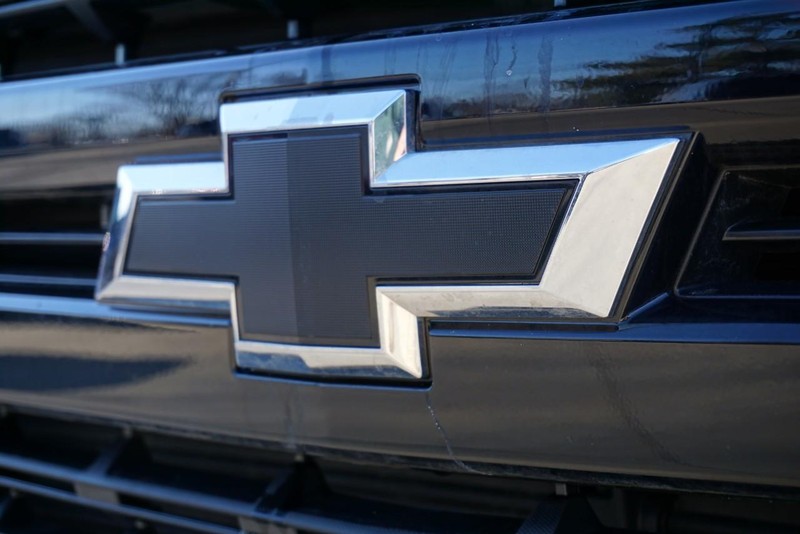 Chevrolet Silverado 1500 Vehicle Full-screen Gallery Image 11