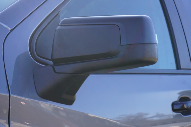 Chevrolet Silverado 1500 Vehicle Full-screen Gallery Image 14