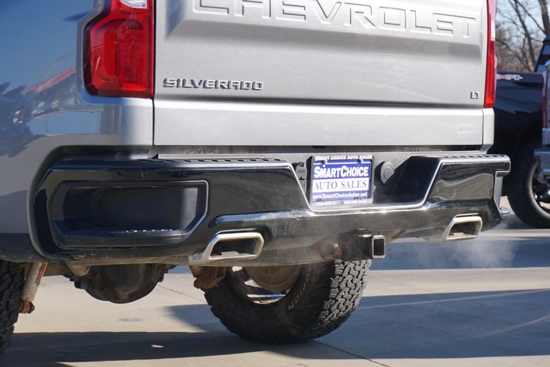 Chevrolet Silverado 1500 Vehicle Full-screen Gallery Image 21