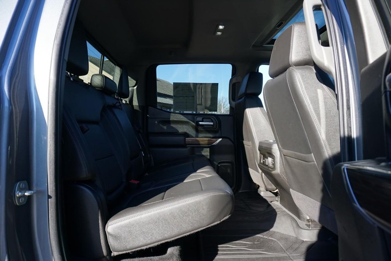 Chevrolet Silverado 1500 Vehicle Full-screen Gallery Image 28