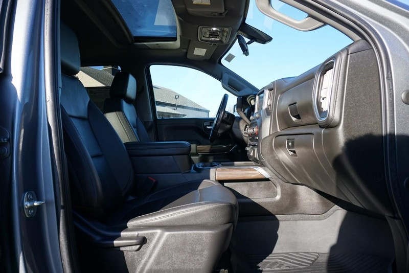 Chevrolet Silverado 1500 Vehicle Full-screen Gallery Image 30