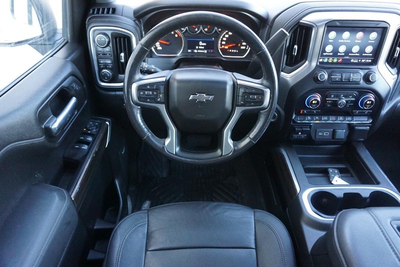 Chevrolet Silverado 1500 Vehicle Full-screen Gallery Image 37