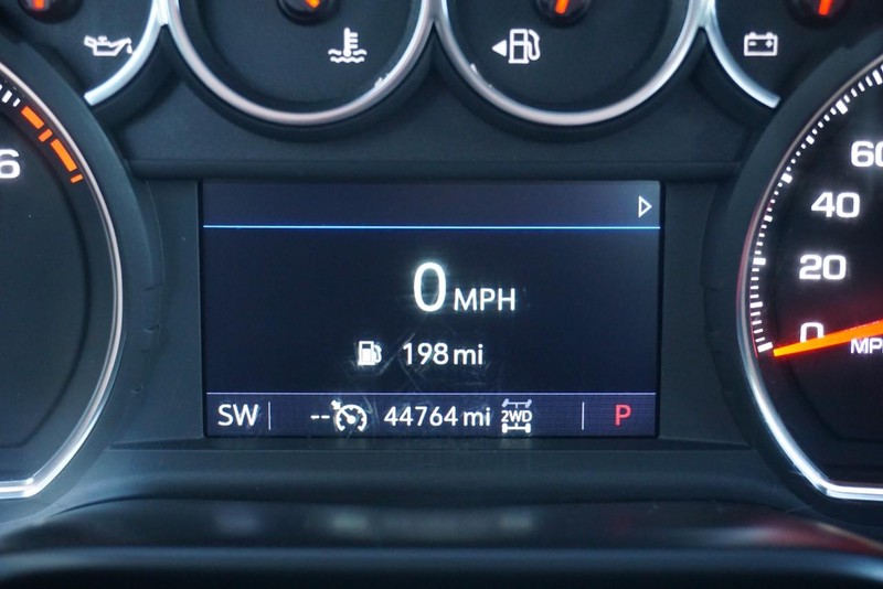 Chevrolet Silverado 1500 Vehicle Full-screen Gallery Image 40