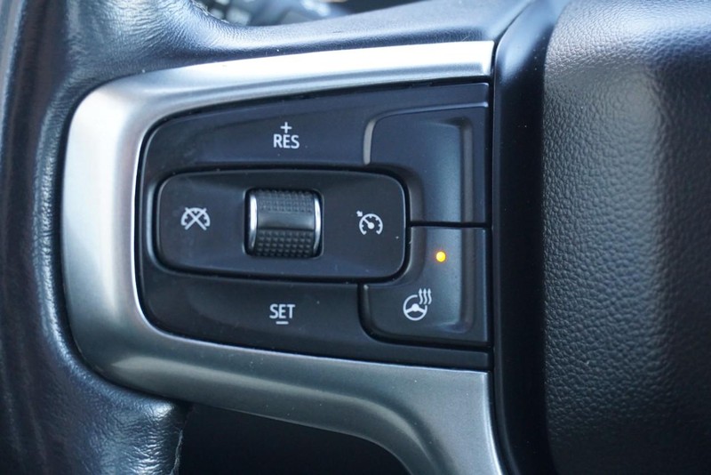 Chevrolet Silverado 1500 Vehicle Full-screen Gallery Image 41