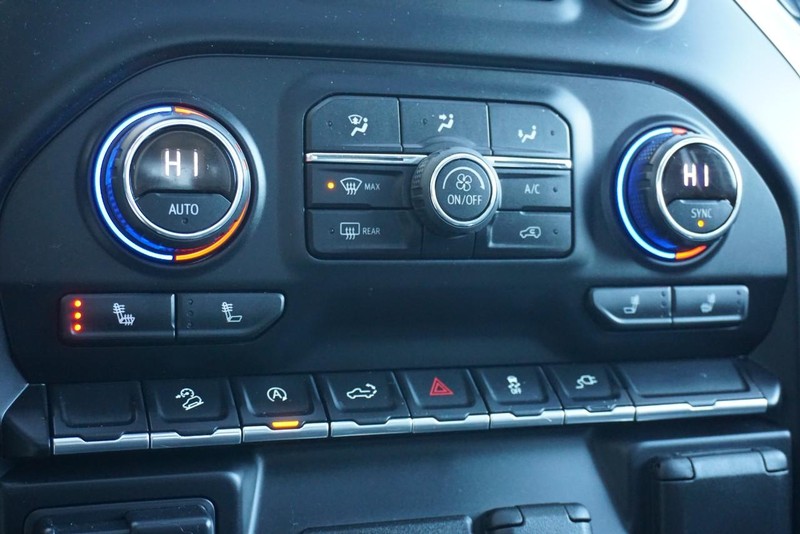 Chevrolet Silverado 1500 Vehicle Full-screen Gallery Image 44