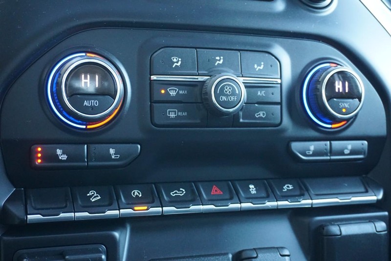 Chevrolet Silverado 1500 Vehicle Full-screen Gallery Image 45