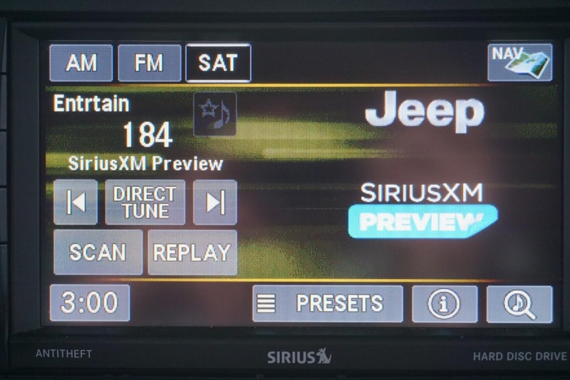 Jeep Wrangler Vehicle Full-screen Gallery Image 47