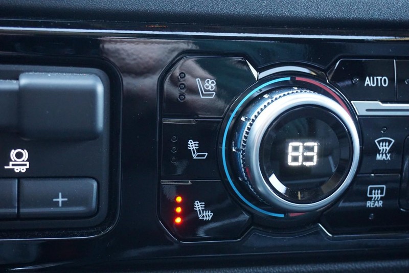 GMC Sierra 2500HD Vehicle Full-screen Gallery Image 55