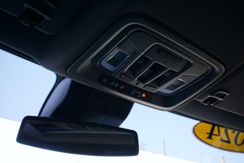 GMC Sierra 2500HD Vehicle Full-screen Gallery Image 61