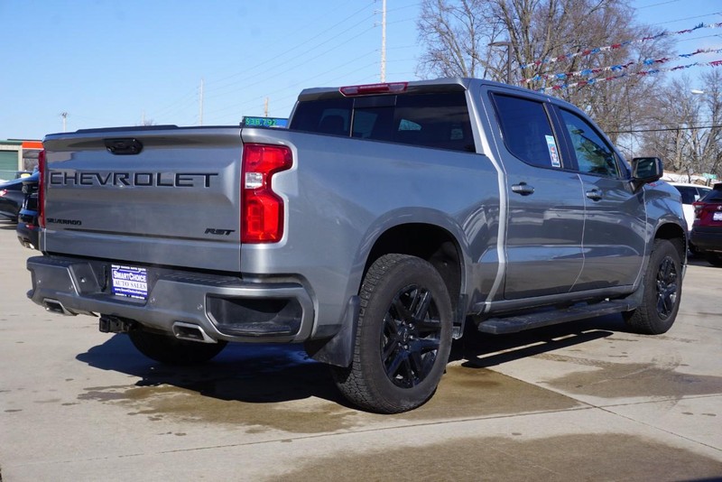 Chevrolet Silverado 1500 Vehicle Full-screen Gallery Image 03