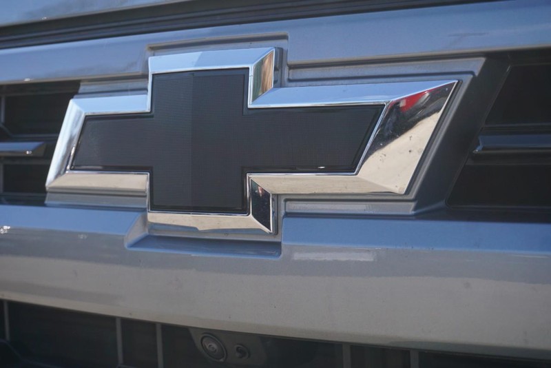 Chevrolet Silverado 1500 Vehicle Full-screen Gallery Image 11