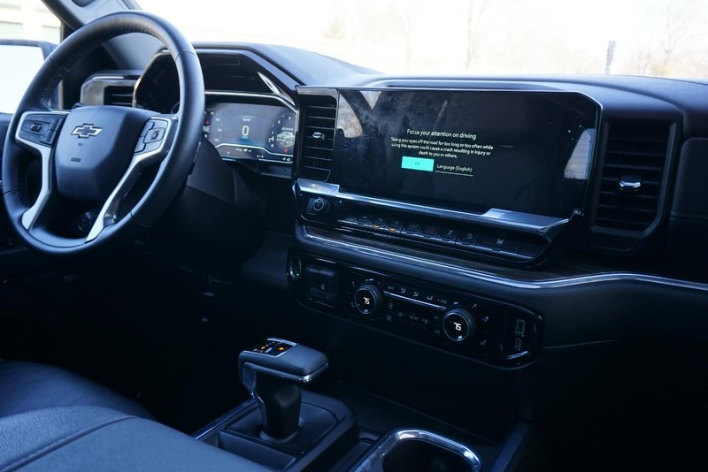 Chevrolet Silverado 1500 Vehicle Full-screen Gallery Image 37