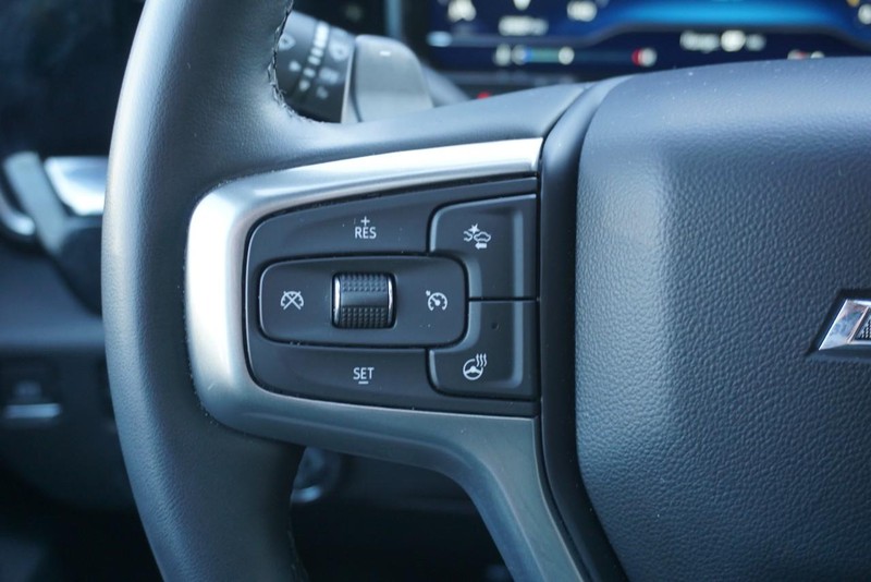 Chevrolet Silverado 1500 Vehicle Full-screen Gallery Image 40