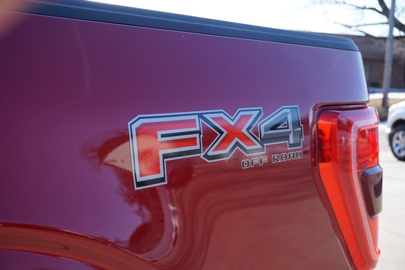 Ford F-150 Vehicle Full-screen Gallery Image 20