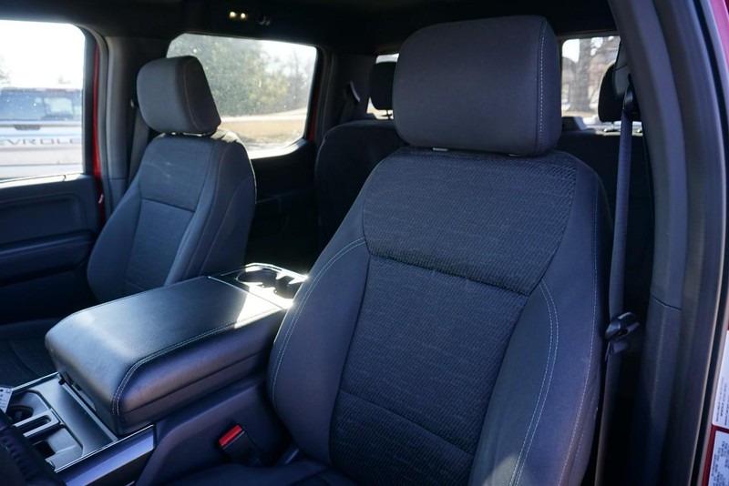 Ford F-150 Vehicle Full-screen Gallery Image 27