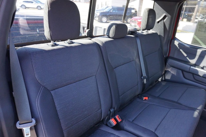 Ford F-150 Vehicle Full-screen Gallery Image 31