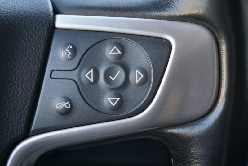 GMC Yukon XL Vehicle Full-screen Gallery Image 47