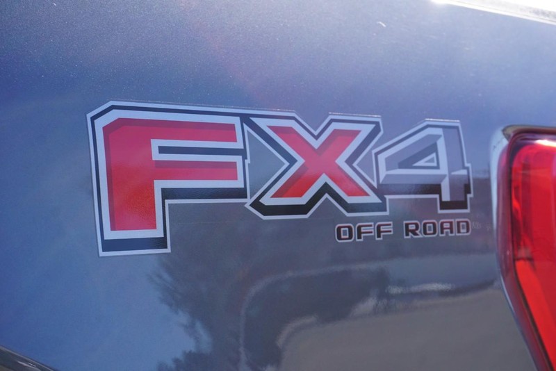 Ford F-150 Vehicle Full-screen Gallery Image 19