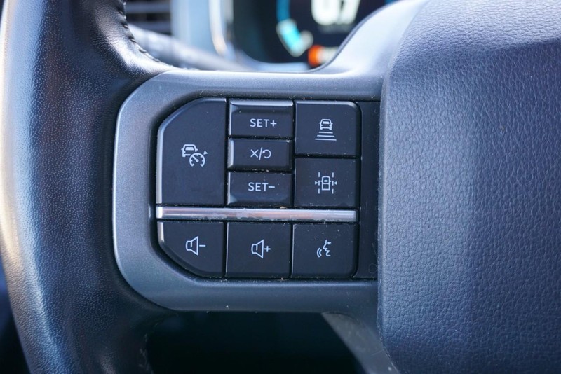 Ford F-150 Vehicle Full-screen Gallery Image 42