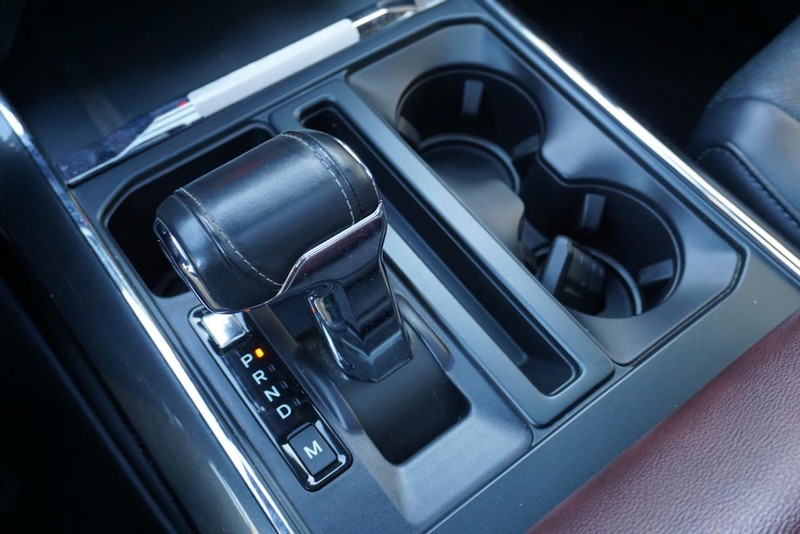 Ford F-150 Vehicle Full-screen Gallery Image 51