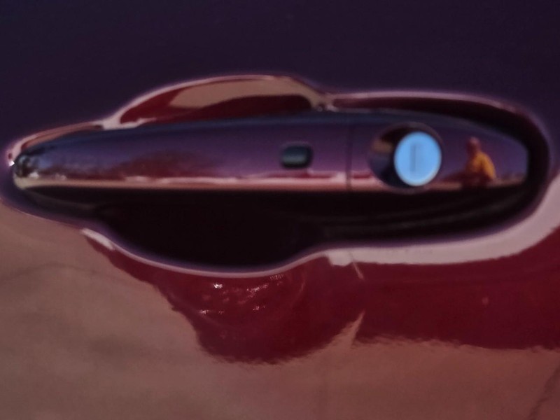 Jeep Compass Vehicle Full-screen Gallery Image 17