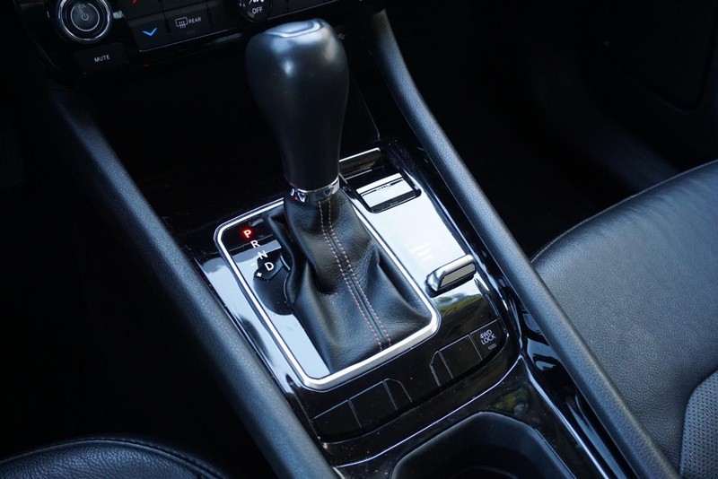 Jeep Compass Vehicle Full-screen Gallery Image 41