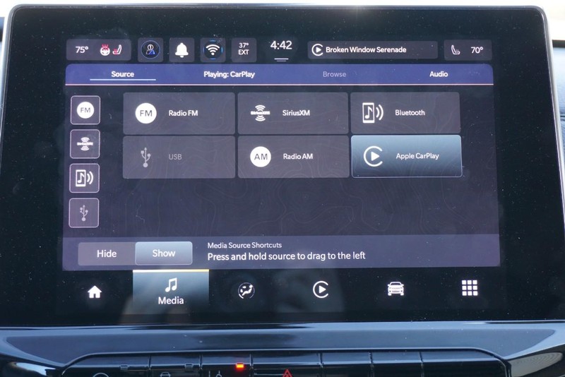 Jeep Compass Vehicle Full-screen Gallery Image 43