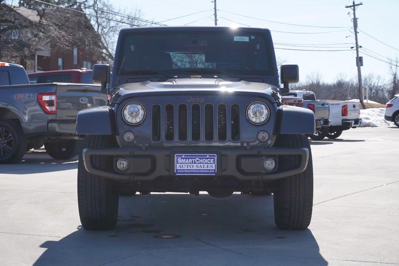 Jeep Wrangler Unlimited Vehicle Full-screen Gallery Image 08