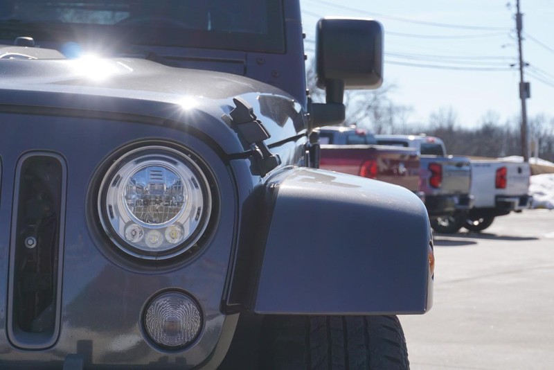 Jeep Wrangler Unlimited Vehicle Full-screen Gallery Image 10