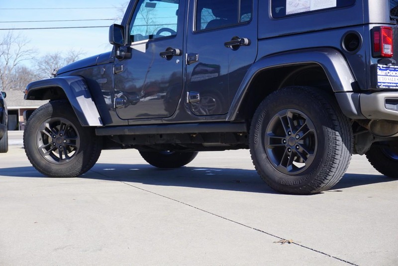 Jeep Wrangler Unlimited Vehicle Full-screen Gallery Image 15