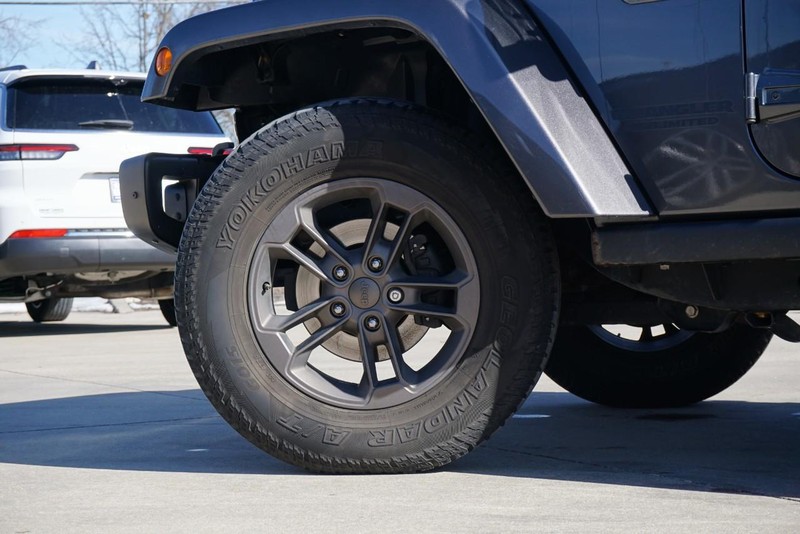 Jeep Wrangler Unlimited Vehicle Full-screen Gallery Image 16