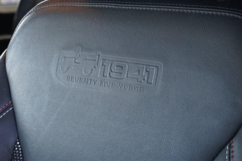 Jeep Wrangler Unlimited Vehicle Full-screen Gallery Image 23