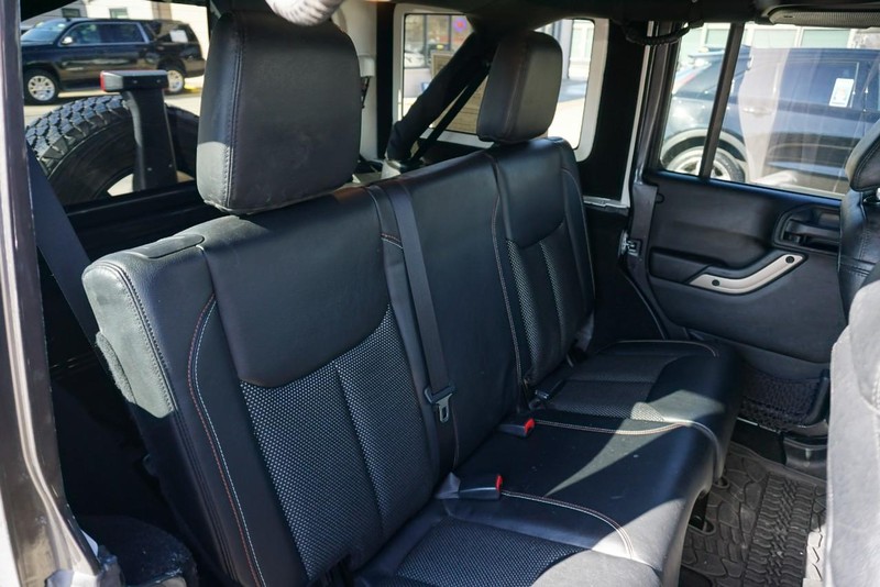 Jeep Wrangler Unlimited Vehicle Full-screen Gallery Image 27