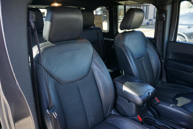 Jeep Wrangler Unlimited Vehicle Full-screen Gallery Image 29