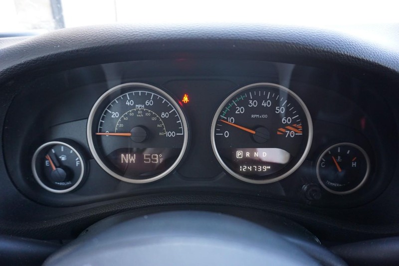 Jeep Wrangler Unlimited Vehicle Full-screen Gallery Image 38